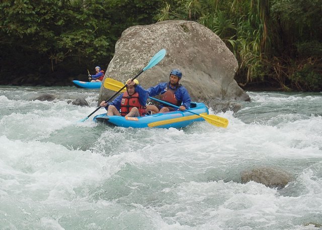 hard core descent in Duckies of Pacuare River 