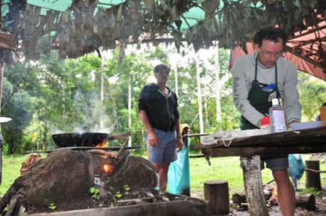 Volare Costa Rica - dinner over the open wood stove